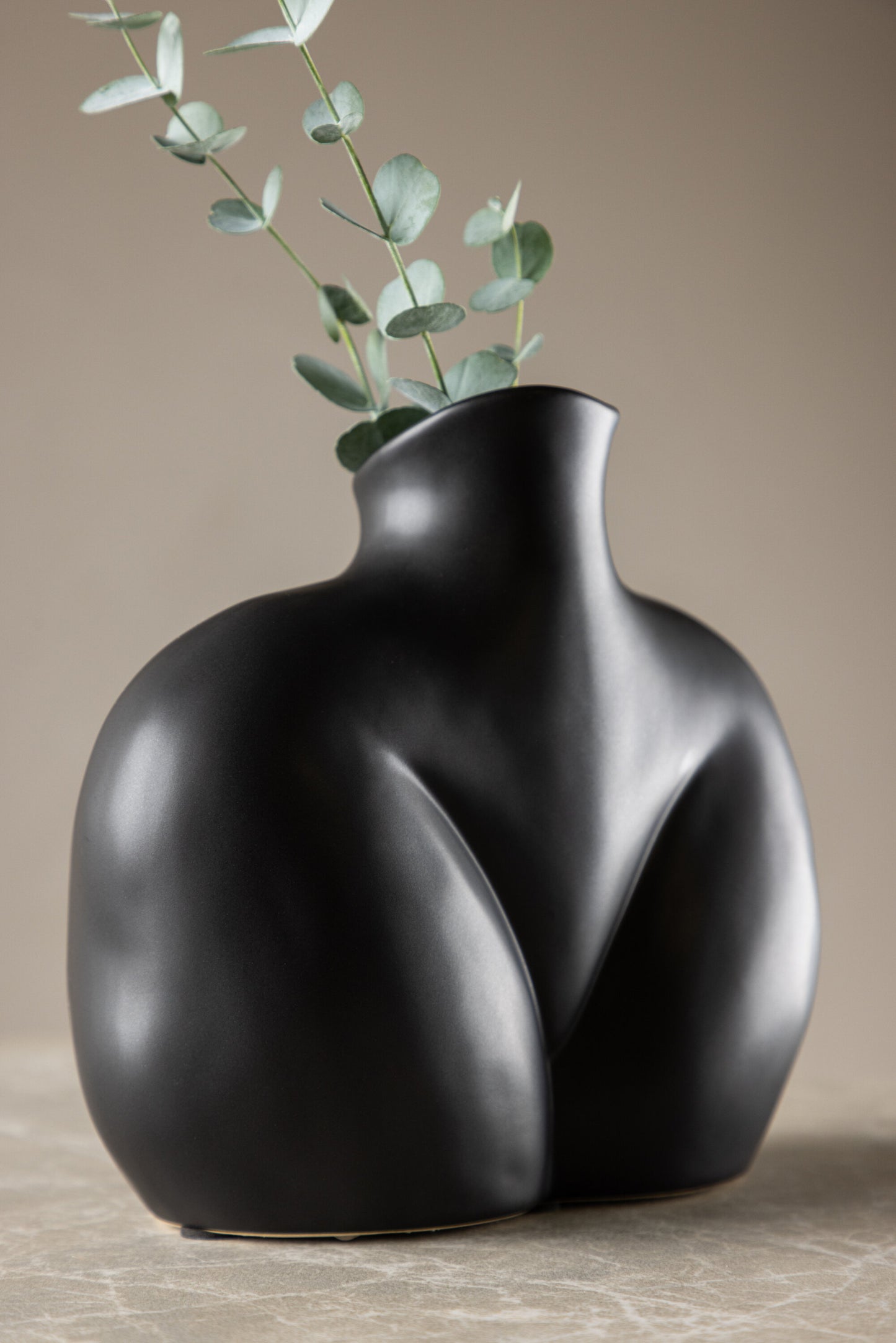 Harvey Vase – Mattschwarz