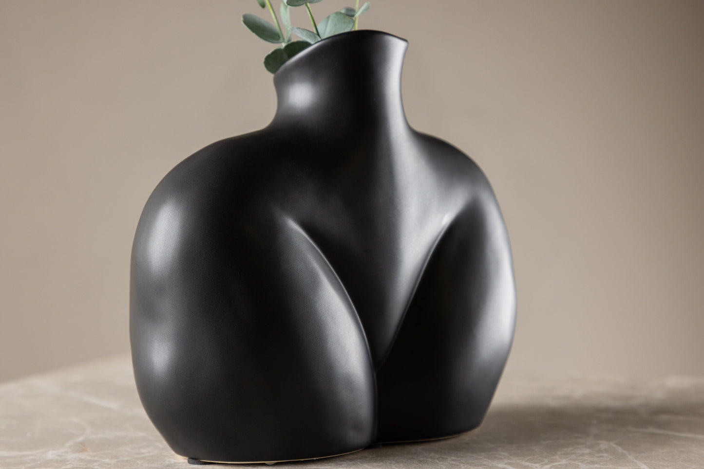 Harvey Vase – Mattschwarz