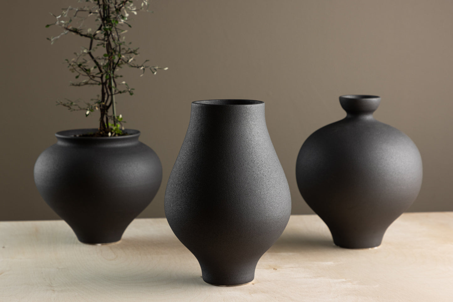 Rellis kleine Vase – Schwarz