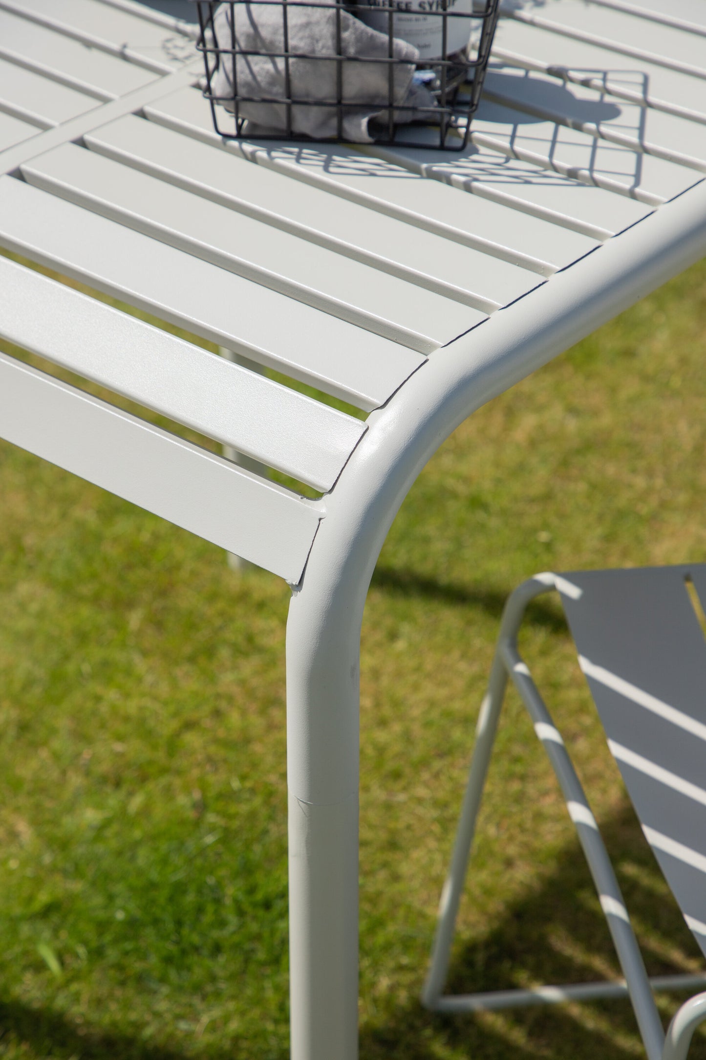 Borneo Cafetable Aluminium - Beige Kvadrat 70 x 70 x