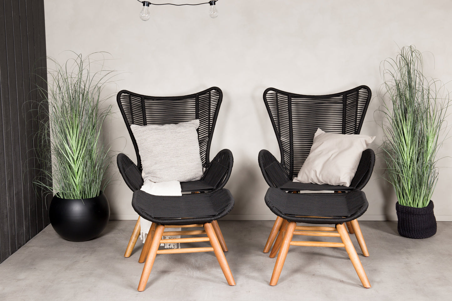 Tingeling Lounge Chair Inc. Hocker – Akazie aus schwarzem Seil