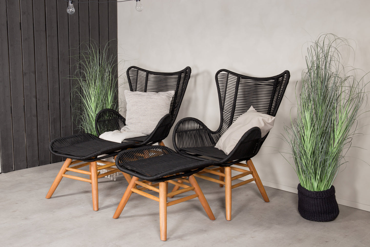 Tingeling Lounge Chair Inc. Hocker – Akazie aus schwarzem Seil